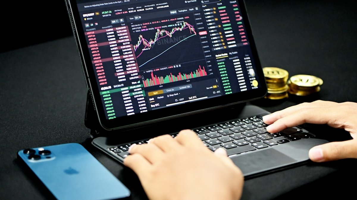 Crypto Market Sentiment Analysis Is a Contrarian Tool, Not a Trading Signal